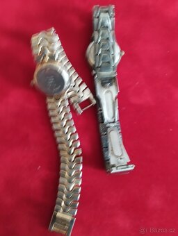 Nabízím dvoje staré dámské hodinky o pr. 23mm - 2