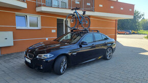 Střešní nosiče THULE WINGBAR černé pro BMW 5er F10 sedan - 2