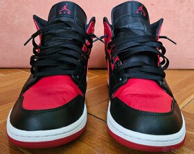 Jordan 1 Mid Banned 2020 - 2