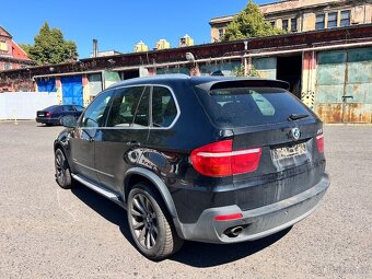 Bmw x5 e70 35d 210kw Blacksaphire na díly - 2