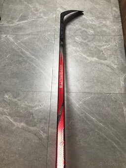 Hokejka bauer hyperlite 2, na miru, 87flex ,165cm - 2