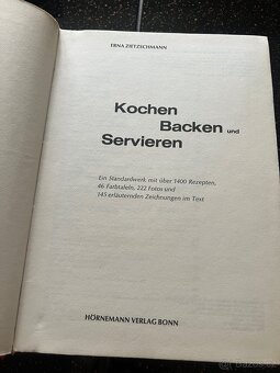Prodám knihu Kochen, Backen und Servieren (1972, Německo) - 2