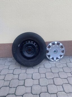 Prodám 4xzimni pneu 195/65R15 Nokian - 2