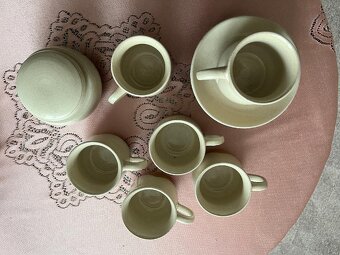 Keramické hrníčky s konvicí - 2