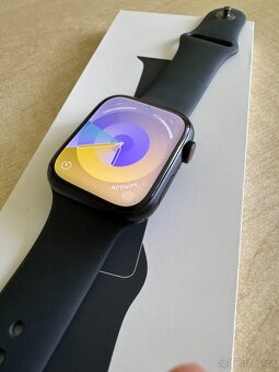 Apple Watch 9 45mm Cellular - temně inkoustový hliník - 2