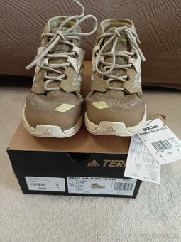 Dívčí voděodolné kotníkové boty Adidas - 2