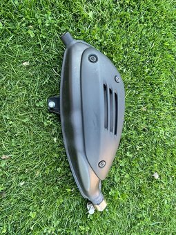Prodám originální výfuk na Piaggio Vespa GTV / GTS 300 - 2