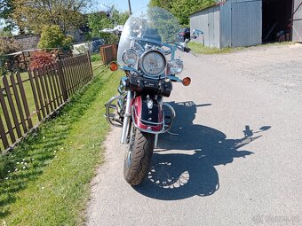 Suzuki intruder VL800 - 2