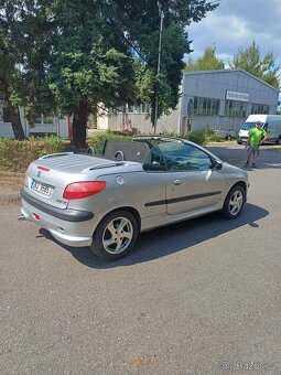 Peugeot 206 CC - 2
