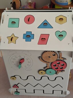 Montessori domeček Busy kids - 2