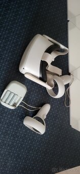 Meta quest 2 128GB a nabíječka na baterky - 2