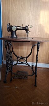 Šicí stroj - 2