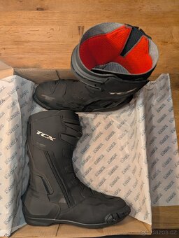 Moto boty TCX S-TR1 černé vel. 46 za 1/2 cenu - 2