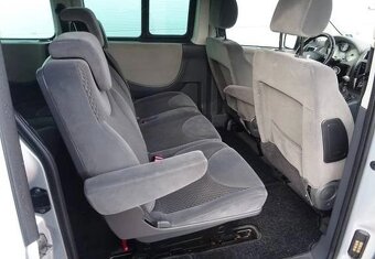 Prodám Peugeot Expert Tepee 2.0, 120kw, 8 míst - 2
