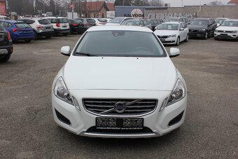 Volvo V60 2.0D3, V5, 120kW, servis - 2