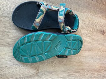 Sandály TEVA vel 35 - 2