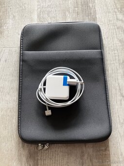 MacBook Air 13" (2017) - 2
