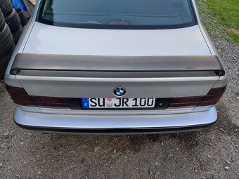 BMW e34 spojler Zender - 2