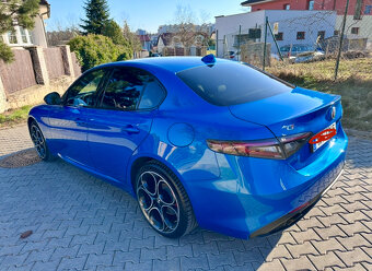 Alfa Romeo Giulia 12/23 Competizione 206kw - 2