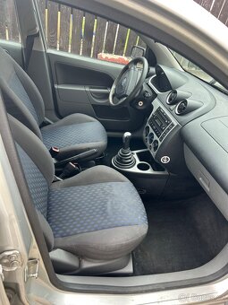 Ford fiesta 2003 - 2