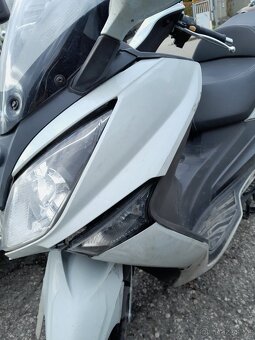 SYM Joymax 300i 2016, rozprodám po dílech - 2