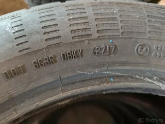 Prodám pneu Continental 215 55 17 V - 2