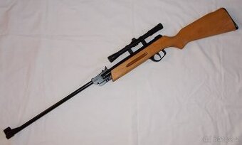 Vzduchovka GAMO s optikou 4x20. - 2