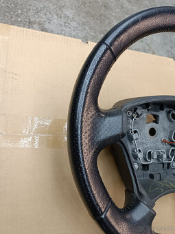 volant Peugeot 607 - 2