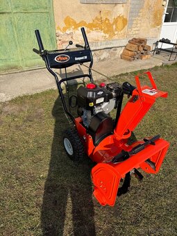 Sněhová fréza s motorem B&S 900 - 2