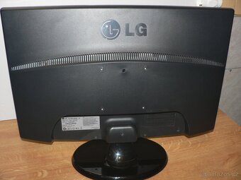 Monitor 23" LG W2343T Flatron - 2