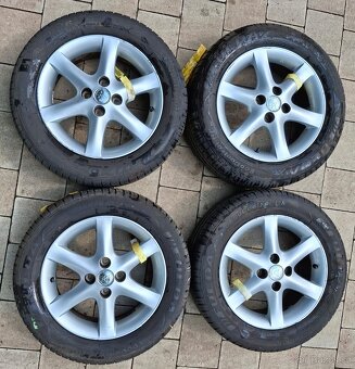 16" 4x100 6j et 45 sada letní pneu 195/60/15 - 2