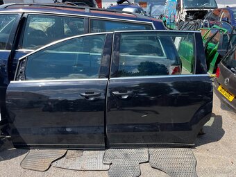 VW Sharan 7N dveře - 2