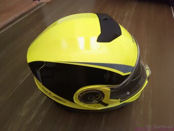 Moto přilba výklopná - 2