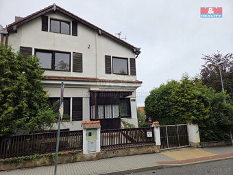 Prodej 1/2 rodinného domu, 180 m², Úvaly, ul. Wolkerova - 2