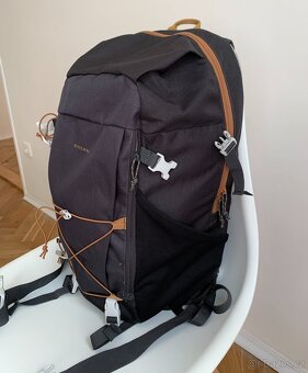 Turistický batoh 35 L Quechua trekový outdoor - 2