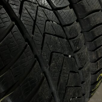 Zimní pneu 245/40 R18 97V Pirelli 6mm - 2