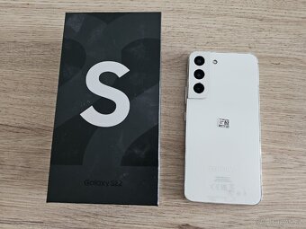 Samsung S22 256gb bílý - 2