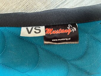 Vykrojená podsedlová dečka zn. MUSTANG typ VS tyrkysová/modř - 2