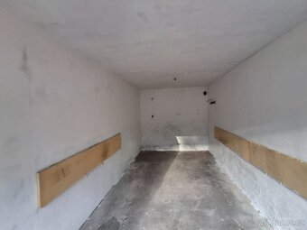 Předmět: Pronájem suché a bezpečné garáže v Pardubicích – ul - 2