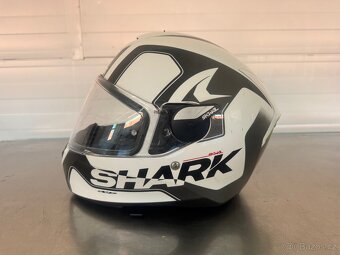 Helma na motorku Shark Skwal TRION - 2