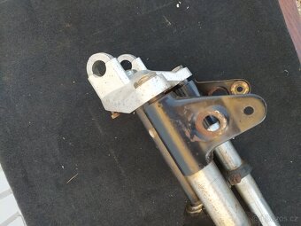 Přední vidlice ČZ 125 175 - 2