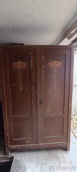 Starožitné skříně - 2