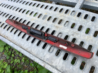 Lišta 5. dveří Volvo V50 - 2