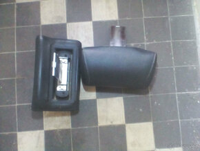 Bmw e34 Recaro hlavové opěrky - 2