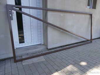 Prodám bránu, branku, plastové plaňky - 2