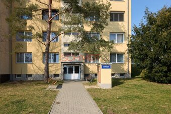 Prodej bytu 3kk Hustopeče - 2