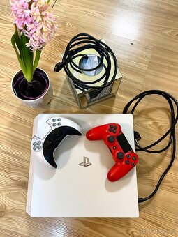 PlayStation 4 pro 1T s mechanikou - 2