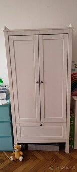 Masivní nábytek - 2