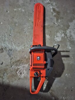 Motorová pila Husquarna - 2