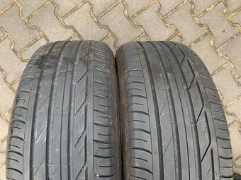 225/50/18 Bridgestone - 2